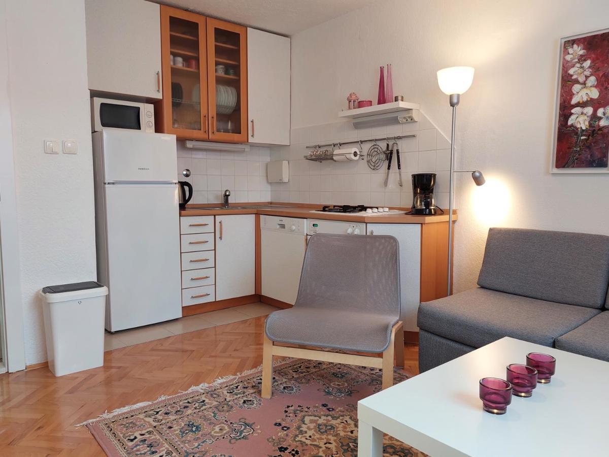 Apartment Emili Marina Kültér fotó